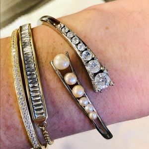 67 & 68) New Peach Freshwater Pearl & Simulated Diamond Bangle Bracelet